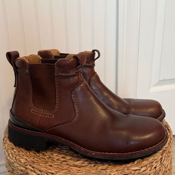 Clark’s Men's Brown Leather Boots - 8 - Picture 2 of 9